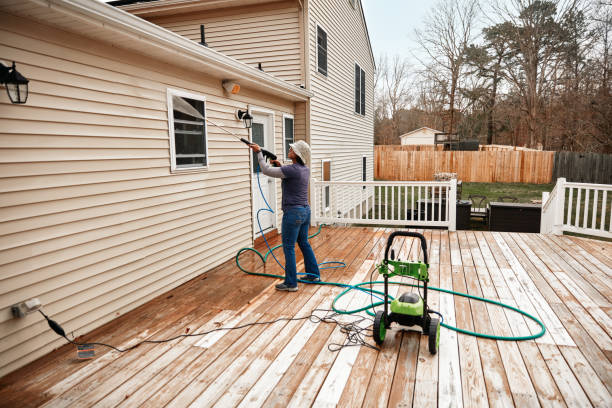 Best Deck Cleaning Services  in Lifornia City, CA